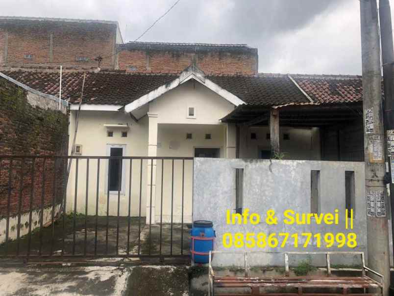 dijual rumah gagaksipat dekat lapangan