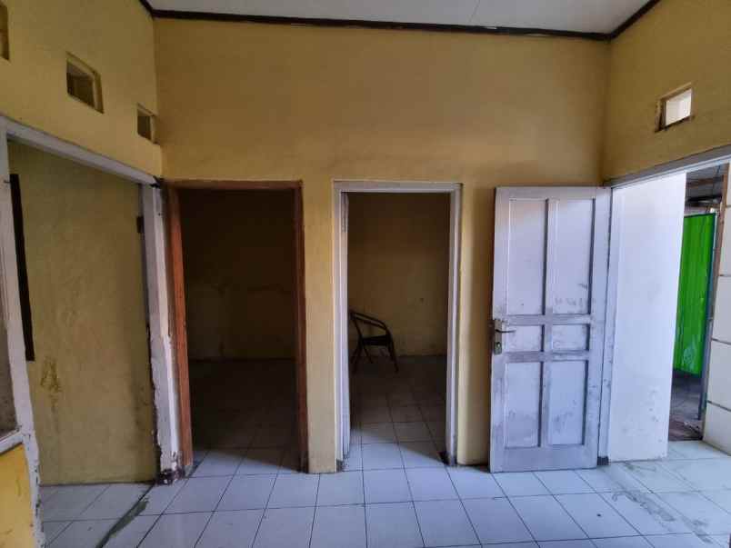 dijual rumah gagaksipat dekat lapangan