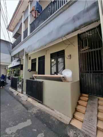 dijual rumah gandaria