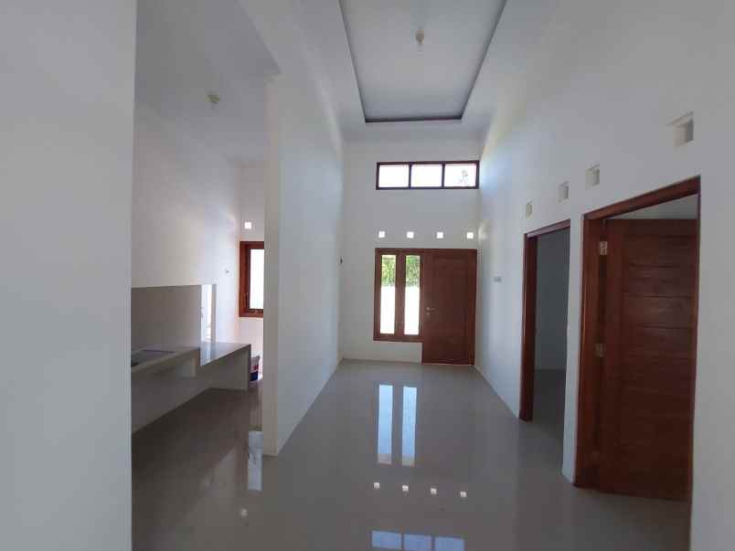 dijual rumah gayam