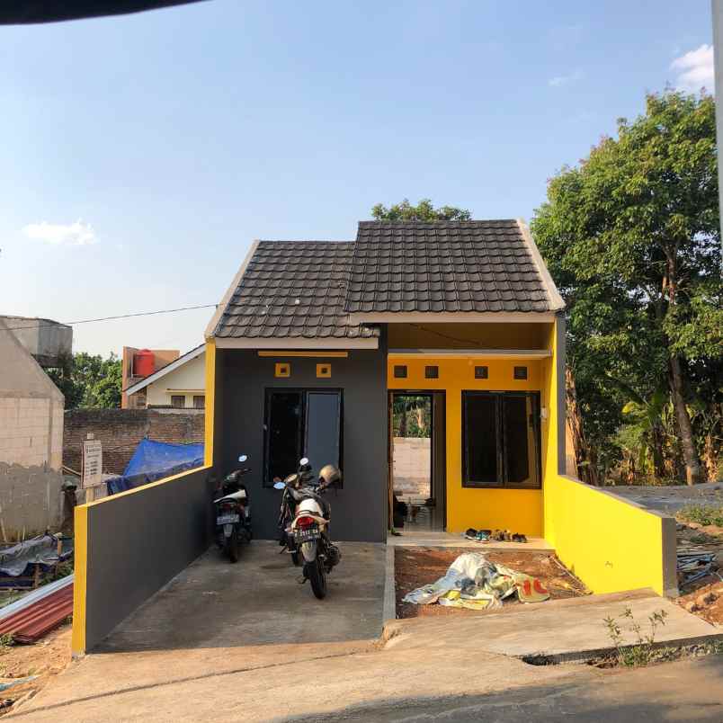 dijual rumah gedawang