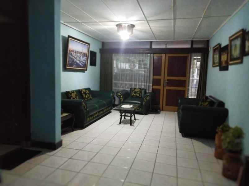 dijual rumah gegerkalong