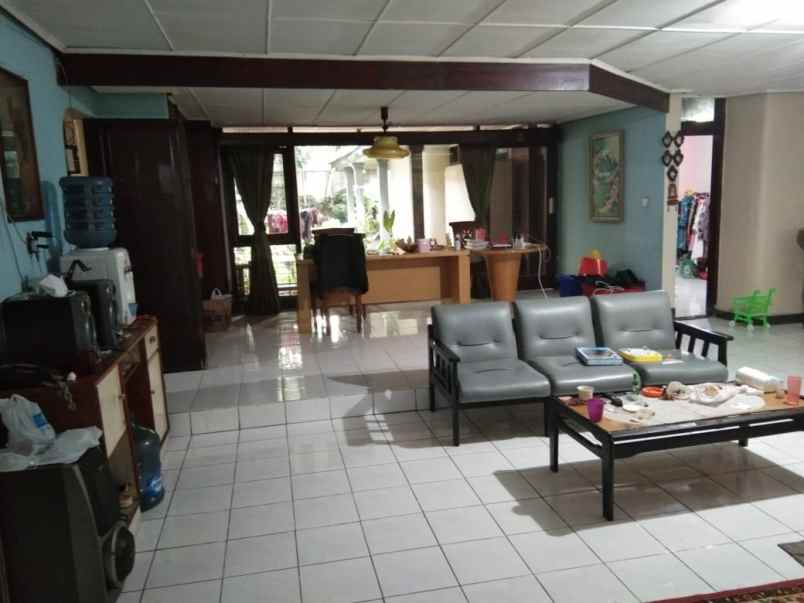 dijual rumah gegerkalong