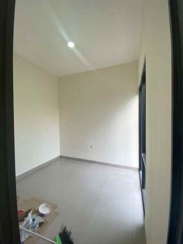 dijual rumah gemuk ungaran barat