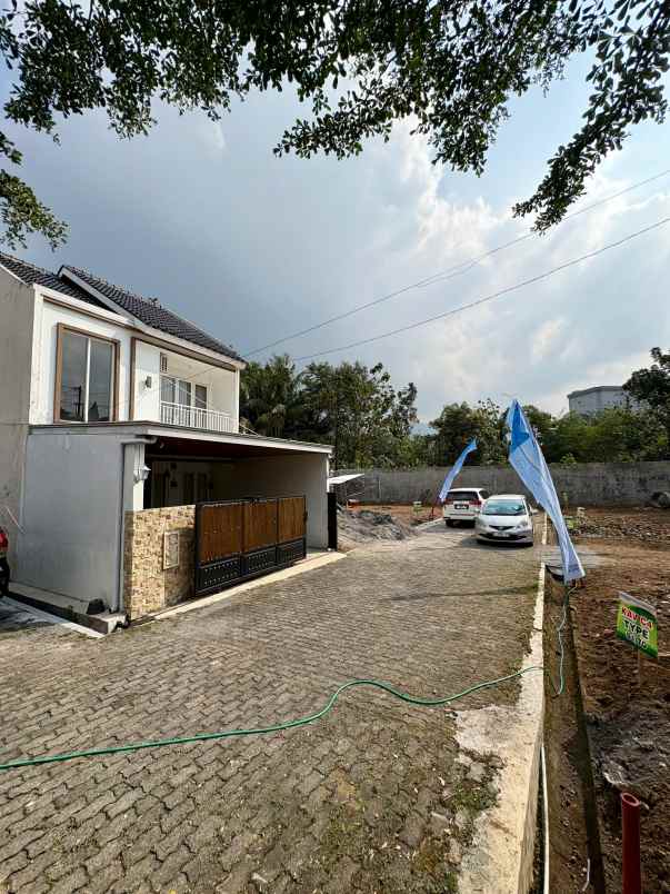 dijual rumah gemuk ungaran barat