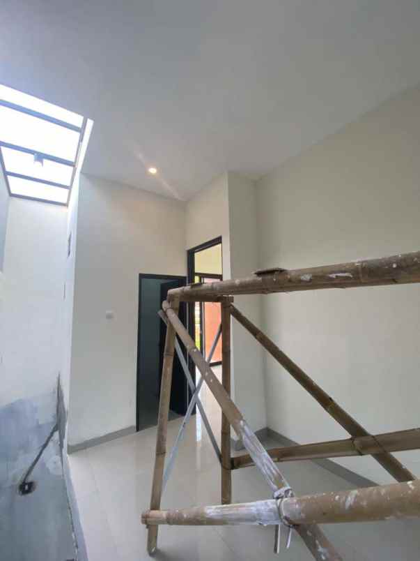 dijual rumah gemuk ungaran barat