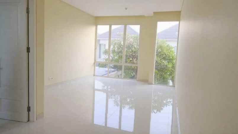 dijual rumah grand pakuwon south victoria