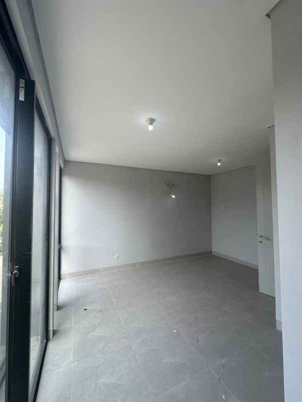 dijual rumah grand pakuwon tandes