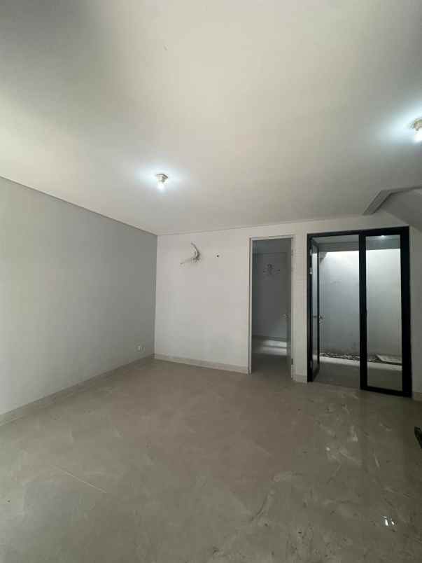 dijual rumah grand pakuwon tandes