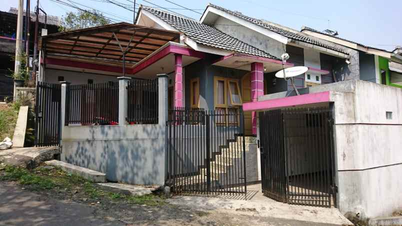 dijual rumah green valley residence