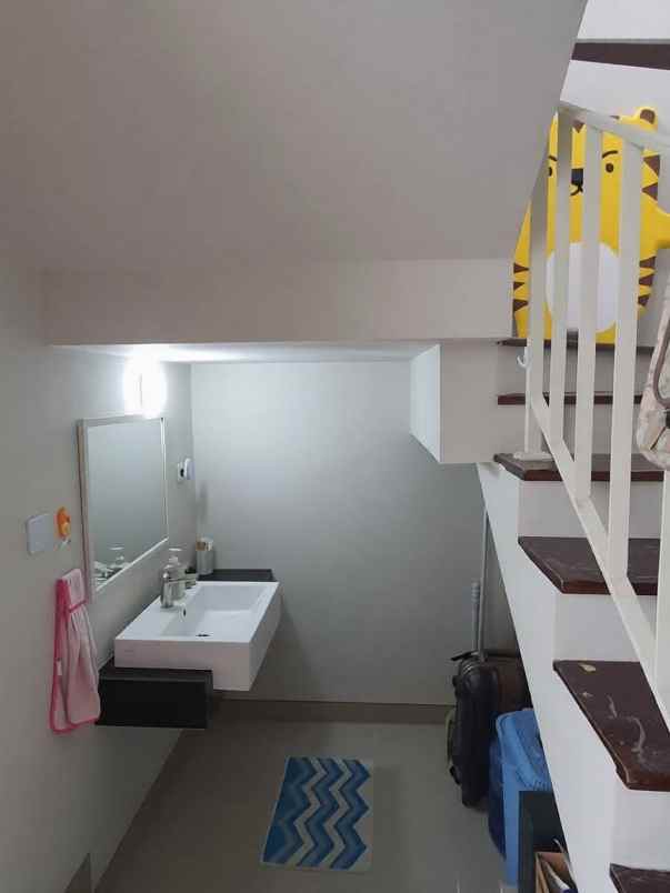 dijual rumah greenlake citraland