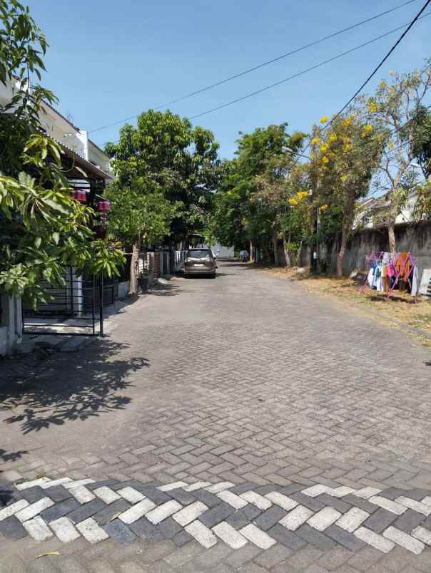 dijual rumah greenlake wonorejo