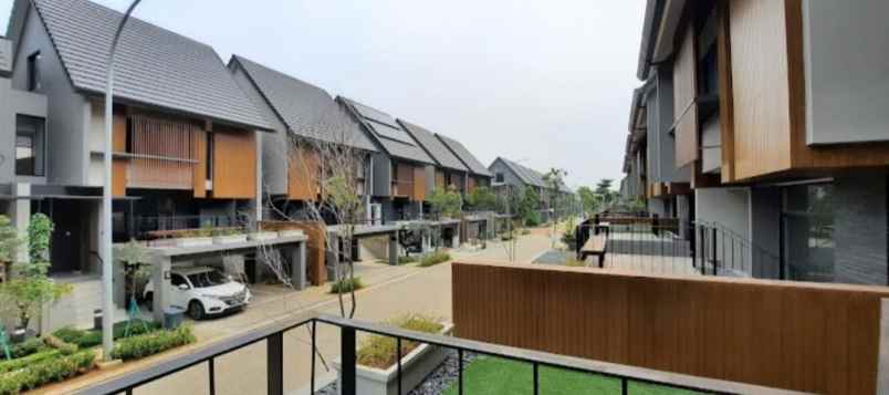 dijual rumah greenwich park