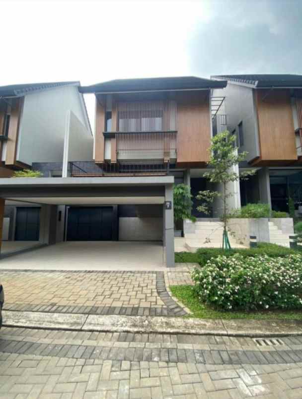 dijual rumah greenwich park