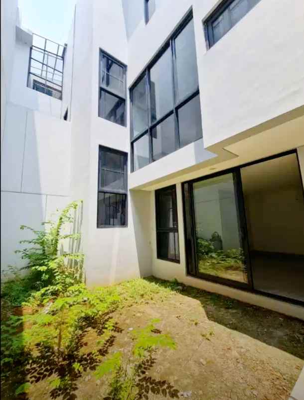 dijual rumah greenwich park cluster aether