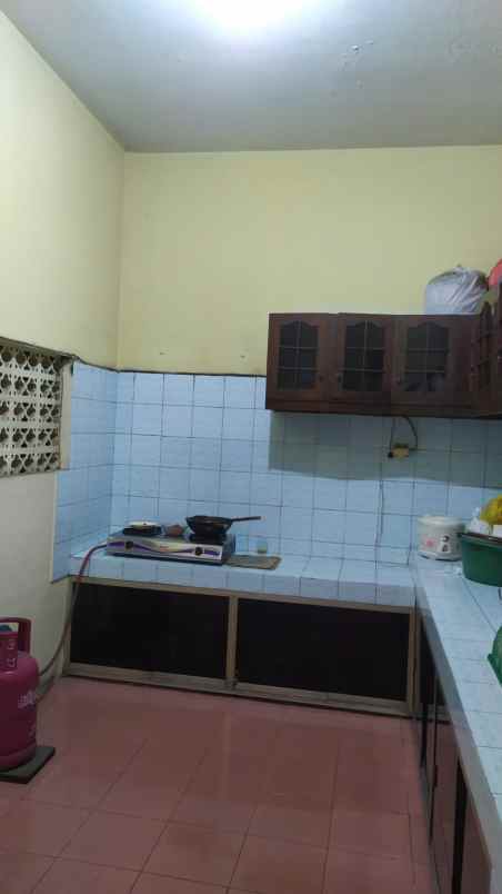 dijual rumah griya kebraon