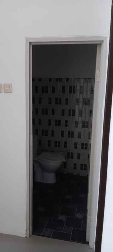 dijual rumah haji rawit