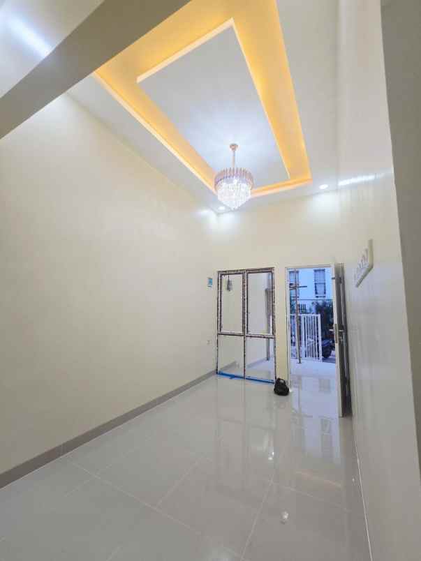 dijual rumah harapan indah