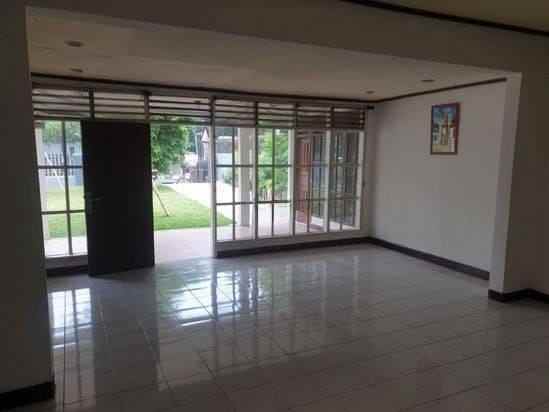 dijual rumah hitung tanah di menteng jakpus