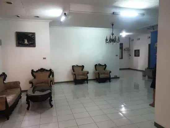 dijual rumah hitung tanah di menteng jakpus