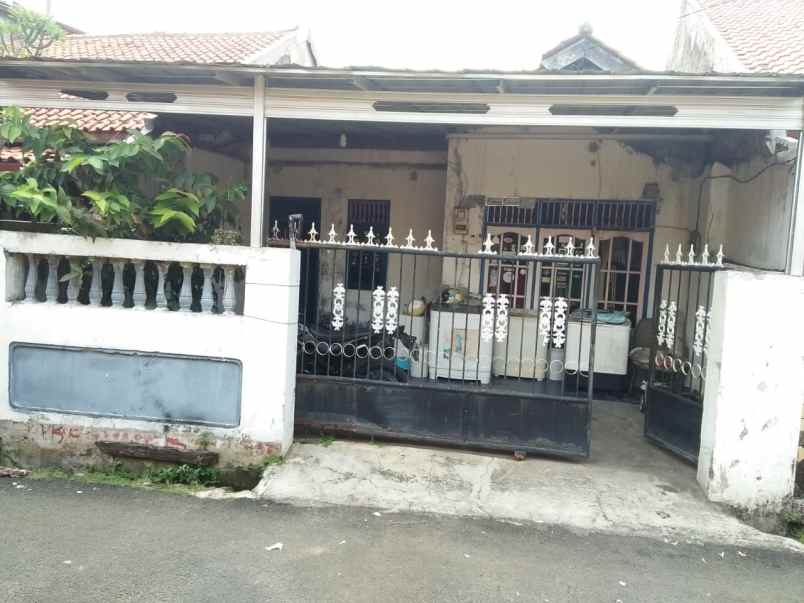 dijual rumah hitung tanah lokasi di patal pondok serut