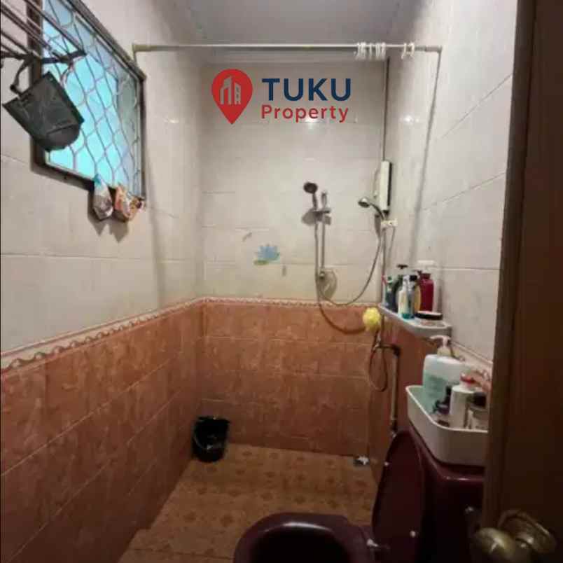 dijual rumah hook luas nyaman di griya loka bsd