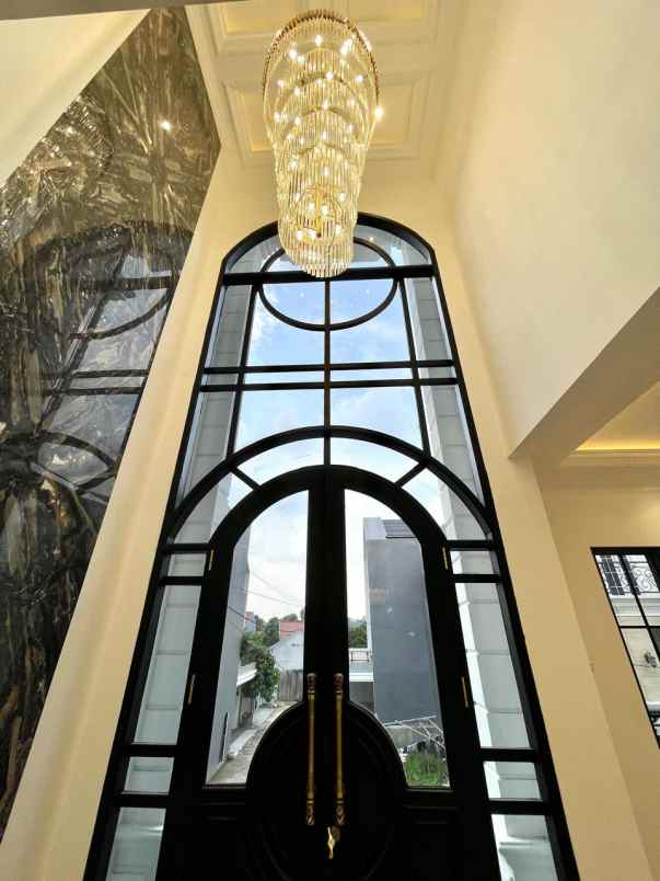 dijual rumah jagakarsa