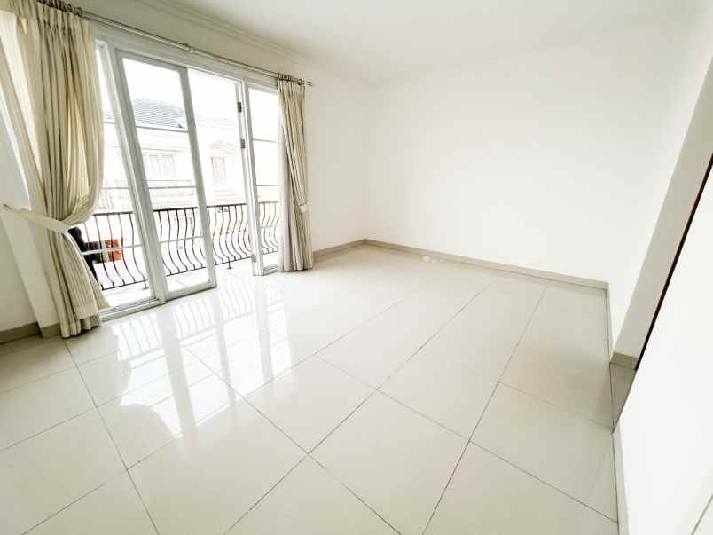 dijual rumah jagakarsa