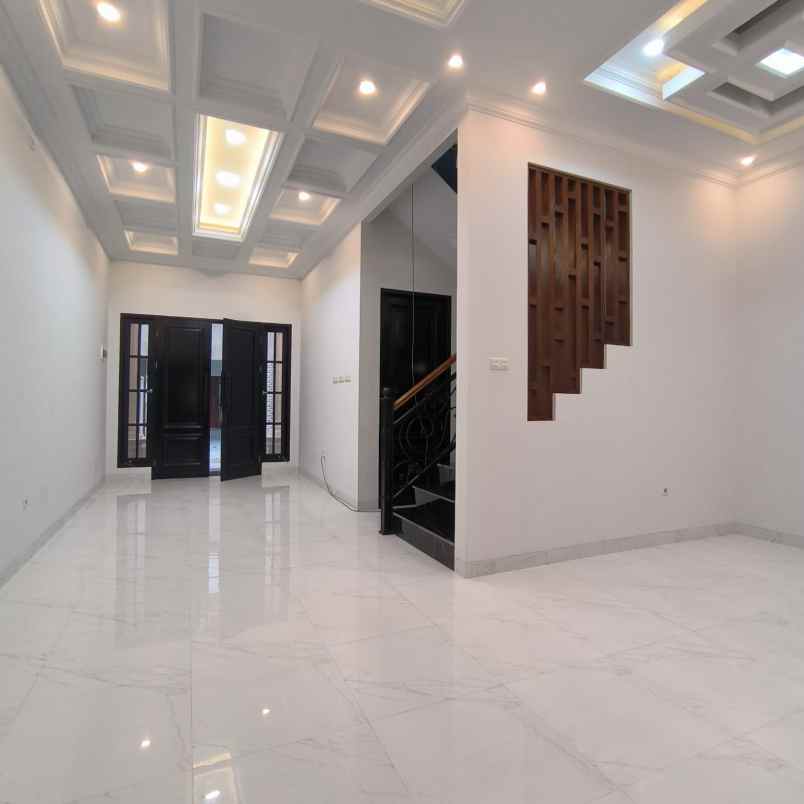 dijual rumah jagakarsa jakarta selatan