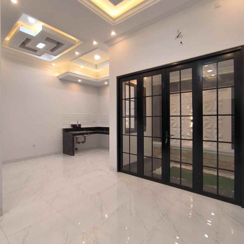 dijual rumah jagakarsa jakarta selatan