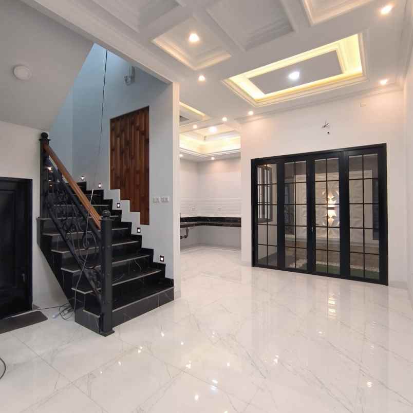 dijual rumah jagakarsa jakarta selatan