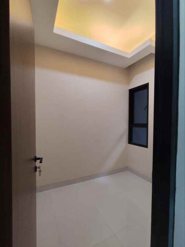 dijual rumah jaka mulya