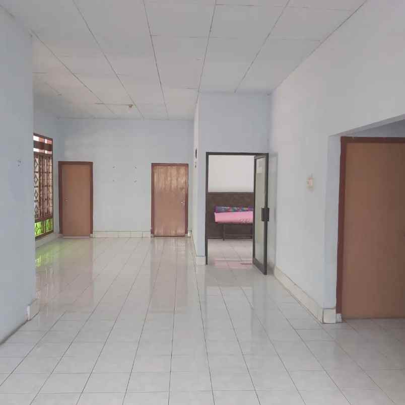 dijual rumah jalan ade irma suryani no