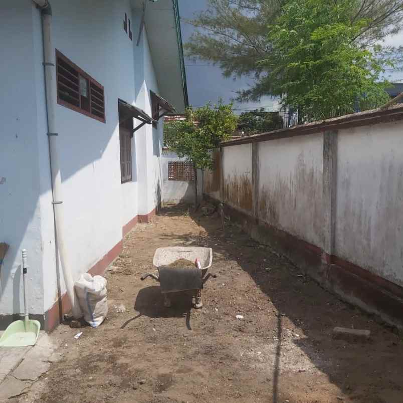 dijual rumah jalan ade irma suryani no