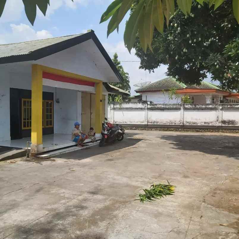 dijual rumah jalan ade irma suryani no