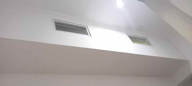 dijual rumah jalan alternatif kota
