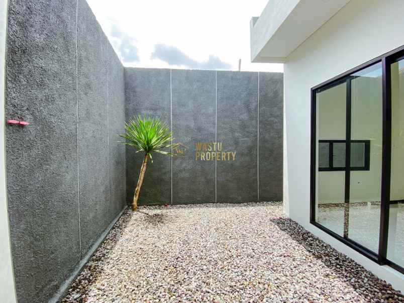 dijual rumah jalan besi jangkang sleman