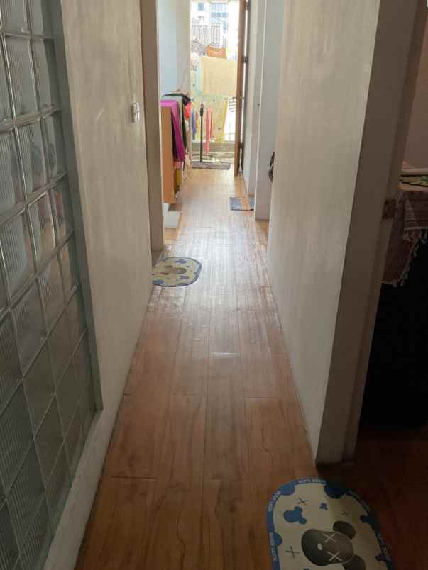 dijual rumah jalan cempaka putih timur