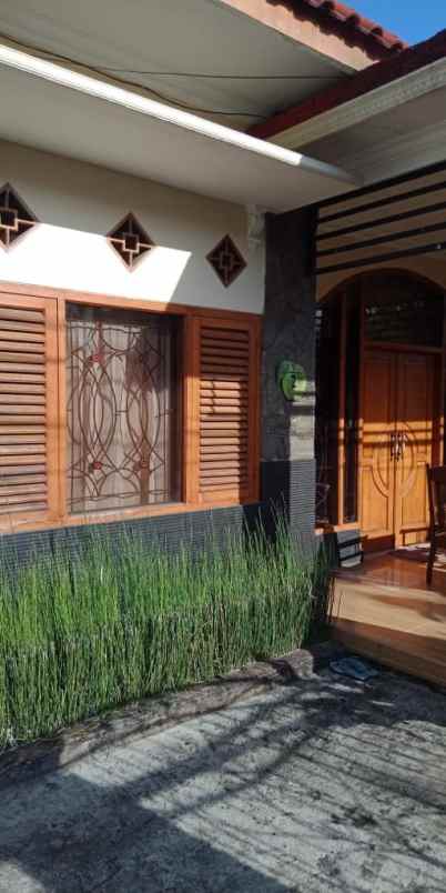 dijual rumah jalan dewi sartika