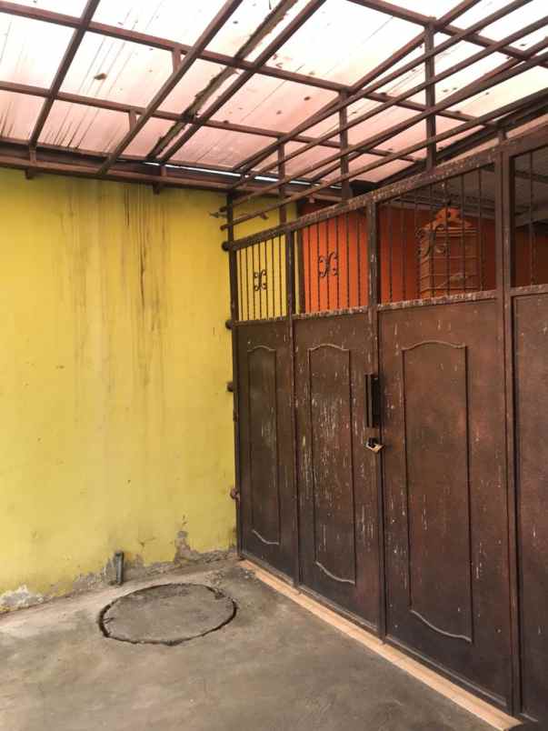 dijual rumah jalan dewi sartika