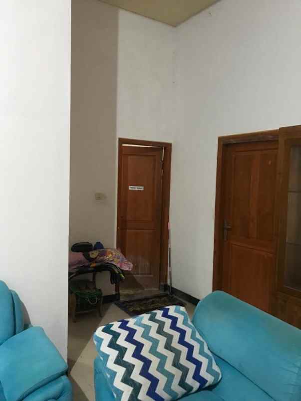 dijual rumah jalan dewi sartika