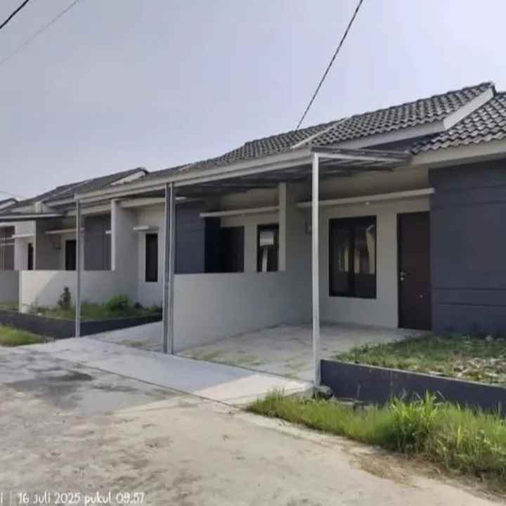 dijual rumah jalan irigasi sindang mulya