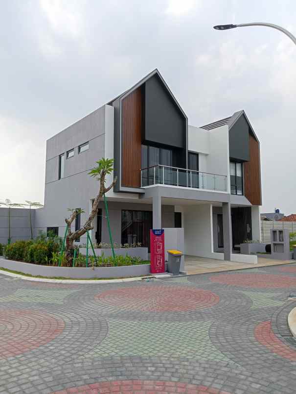 dijual rumah jalan jambu