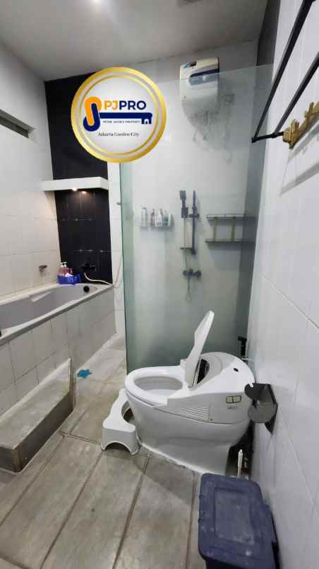dijual rumah jalan jatibening raya