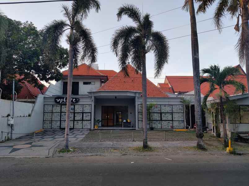 dijual rumah jalan kapuas