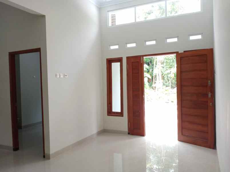 dijual rumah jalan karangjati