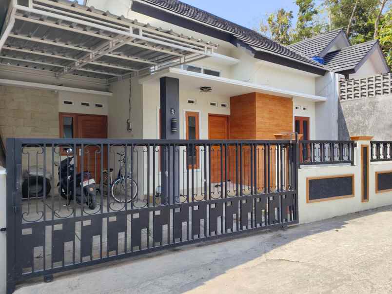 dijual rumah jalan karangjati