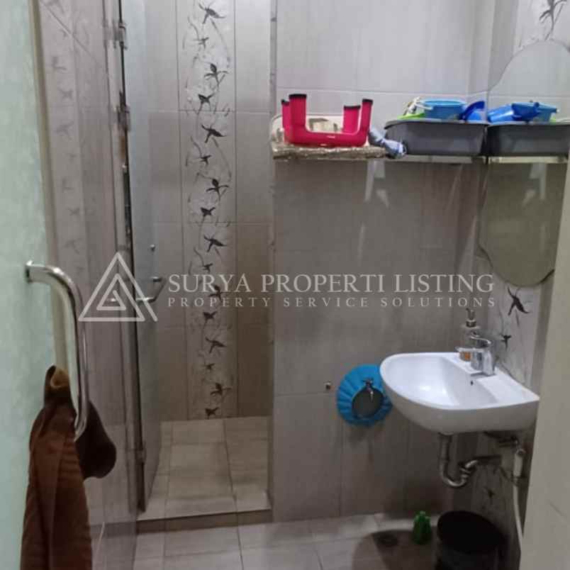 dijual rumah jalan kol yos sudarso