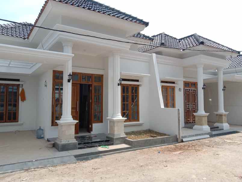 dijual rumah jalan m azzy sukarame