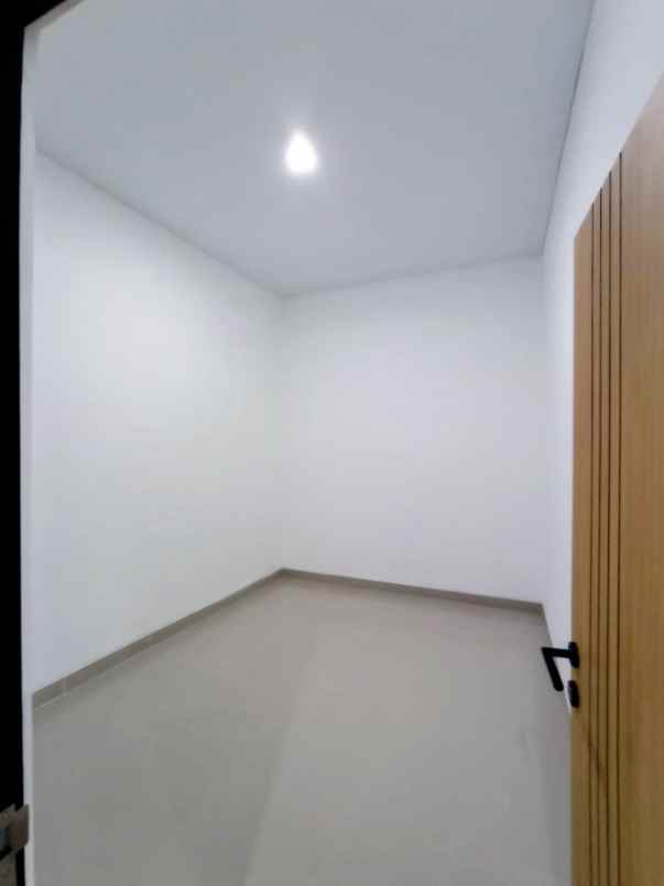 dijual rumah jalan magelang